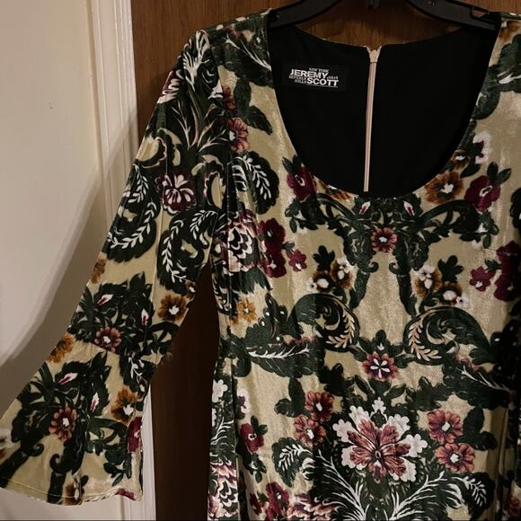 Moschino designer Jeremy Scott velvet mini - Picture 6 of 15